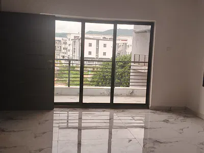 Newly Built 2 Bedroom Apartment