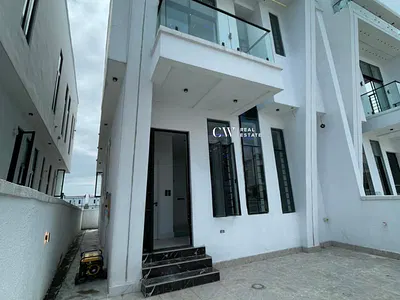 4 Bedroom Detached Duplex