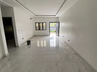 2 Bedroom