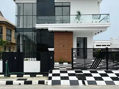 5-Bedroom Fully Detached Duplex with a BQ and Pool