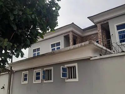 Decent 4 Bedroom Duplex + BQ