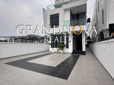 Exclusive 5 Bedroom Detached Duplex with Cinema, & Gym
