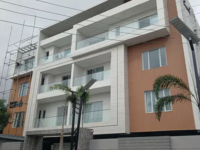 2 Bedroom En-Suite Newly Built Serviced Flat