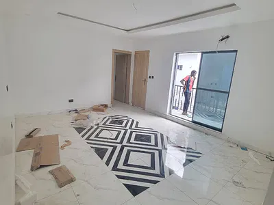 Spacious and Clean 2 Bedroom Flat