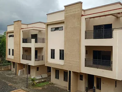 Clean Six Bedroom Duplex with BQ
