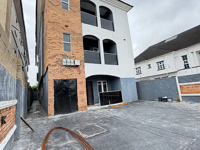 Well Structured 2 Bedroom Apartment