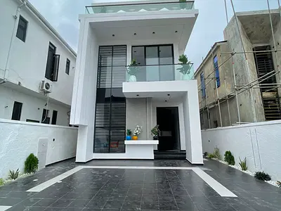 Alluringly Crafted 5 Bedroom Detached Duplex with BQ, Pool & Gym