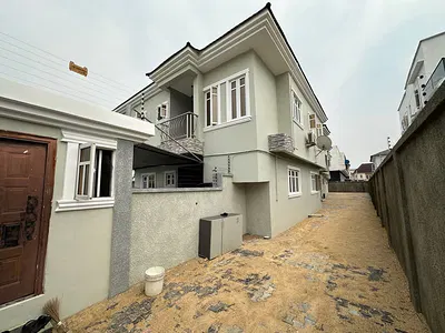 4 Bedroom Detached Duplex