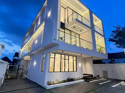 Fully Automated 5 Bedrooms Detached Duplex