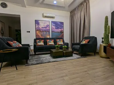 Luxury Serviced 2 Bedroom Penthouse Apartment