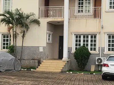 Luxurious Massive 4 Bedroom Semi-Detached Duplex