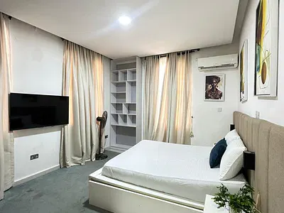 Well Maintained 3 Bedroom Apartment with BQ