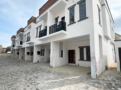Nice 3bed Terrace Duplex