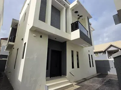 New 5 Bedroom Duplex
