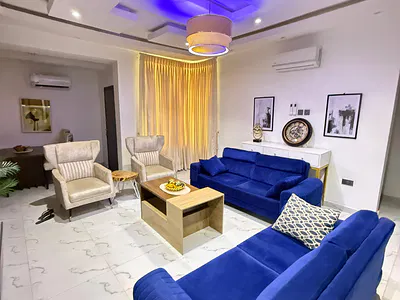 Cozy 2 Bedroom Home