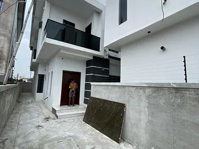 Charming 4 Bedroom Semi-Detached Duplex
