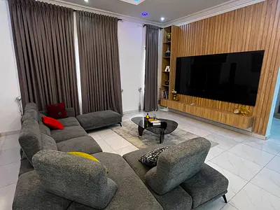 Luxury 4 Bedroom Apartment with Swimming Pool