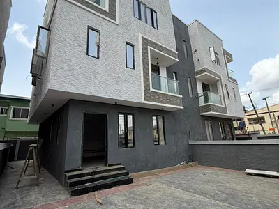 Luxury 4-Bedroom Semi-Detached Duplex with BQ