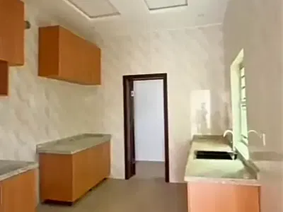 Newly Built Luxury 3 Bedroom Apartment