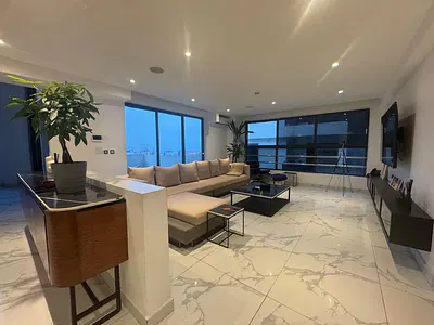 Luxury 4 Bedroom Penthouse with BQ