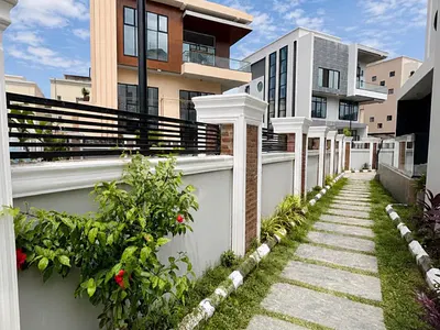 Five Bedroom Fully Detached Duplex with 2 BQ, Elevator