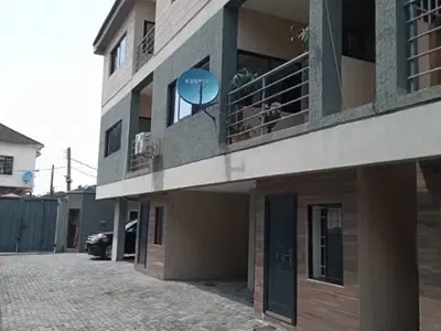 4-Bedroom Cool & Fancy Duplex (Access Code)