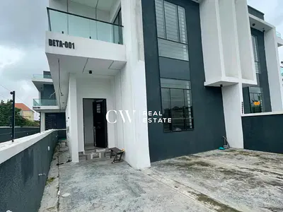 4 Bedroom Detached Duplex with BQ