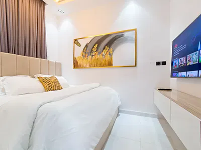 Luxury Studio Apartment