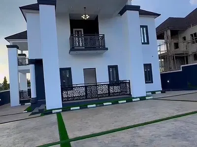 Luxury 4 Bedroom Duplex with Excellent Facilities