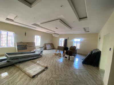 Luxury 4 Bedroom Duplex with Security and Good Road