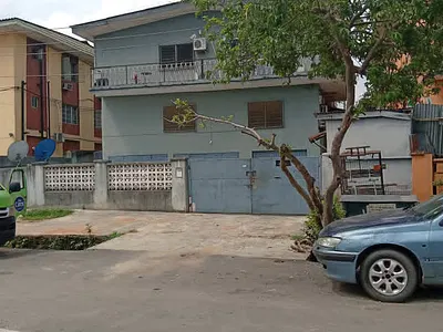 A Land with a Possibly Demolishable Structure