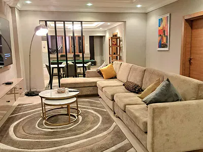 Spacious 3 Bed Fully Furnish