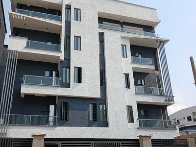 Newly Built and Serviced 2 Bedroom En-Suite Flat