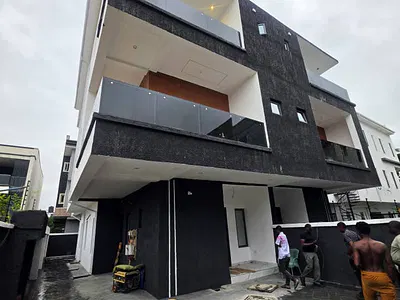 Newly Built Beautiful 5 Bedroom Semi-Detached Duplex with BQ