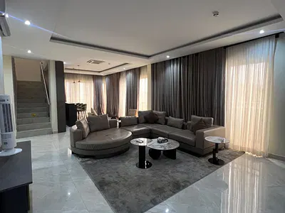 Luxury Furnished 4 Bedroom Maisonette with BQ
