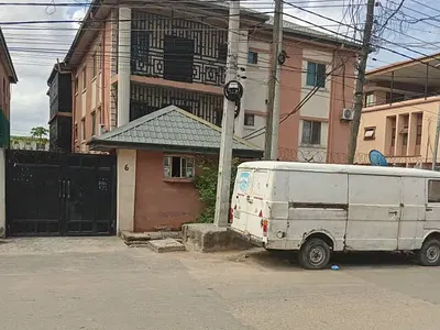 A Well Maintained 2 Units of 2 Storey Building Comprises of 6 Units of 3 Bedroom Flats