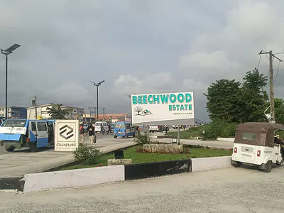 Land Measuring 900 Square Meters