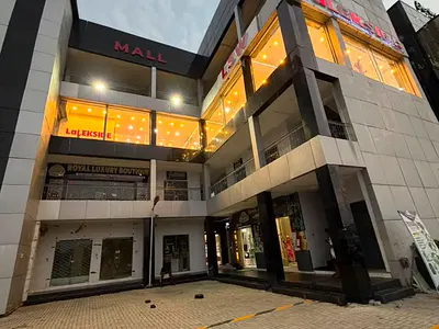 23 SQM Serviced Shop