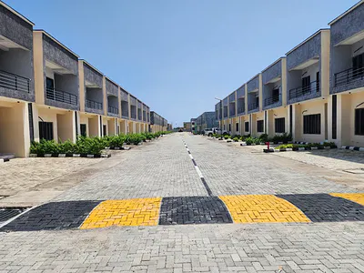 Brand New 2 Bedroom Duplex Available