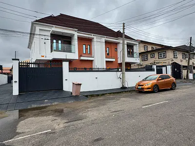 Lovely 4 Bedroom Semi Detached Duplex with BQ