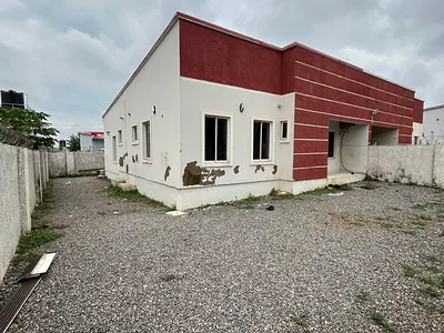 2 Bedroom Bungalow