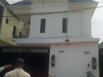 Newly Built Detached 4bedroom Duplex in Surulere Lagos