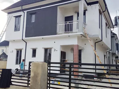 Luxury 4bedroom En-Suite Duplex