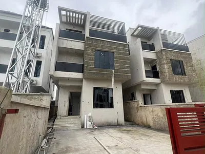 Elegant 5 Bedroom Fully Detached Duplex with Elegant Home Features