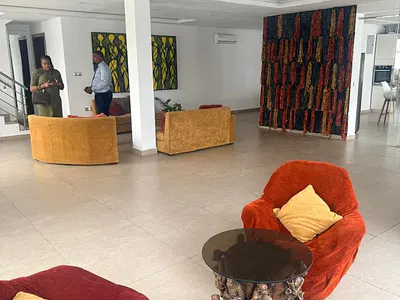 Luxury & Spacious 4 Bedroom Maisonette Penthouse with BQ