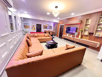 Luxuriously Furnished 3 Bedroom Apartment