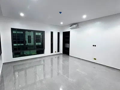 Superlatively Finished 6 Bed Luxury Duplex