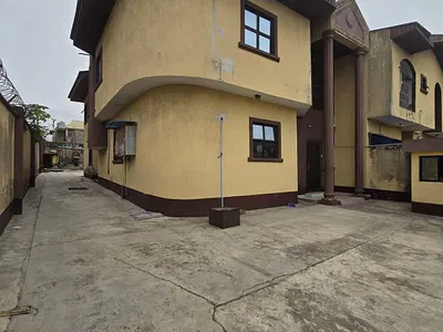 4 Bedrooms Semi Detached Duplex with BQ