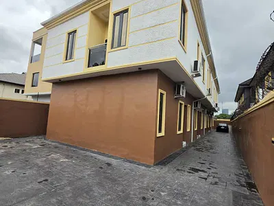 2 Bedroom Terraced Duplex