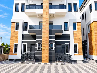 5 Bedroom Semi - Detached Duplex — Jahi, Abuja